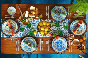 Pilihan Dekorasi Meja Makan yang Patut Anda Miliki