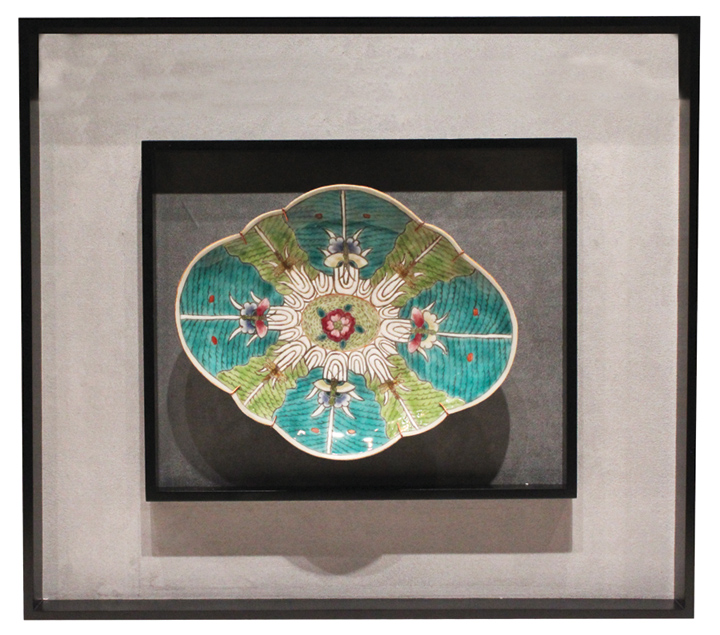 Art WD Lotus Plate dari Vivere