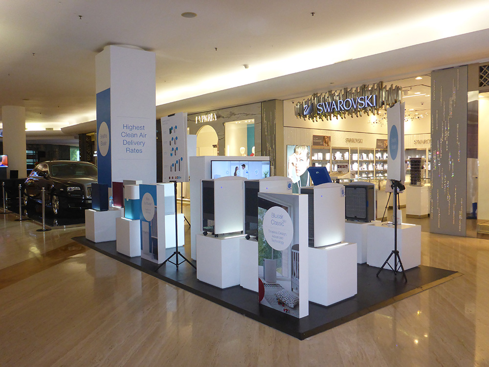 Booth Blueair di area Plaza Indonesia lantai 1.