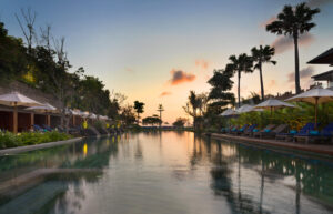 Destinasi Tahun Baru di Tepi Pantai Seminyak