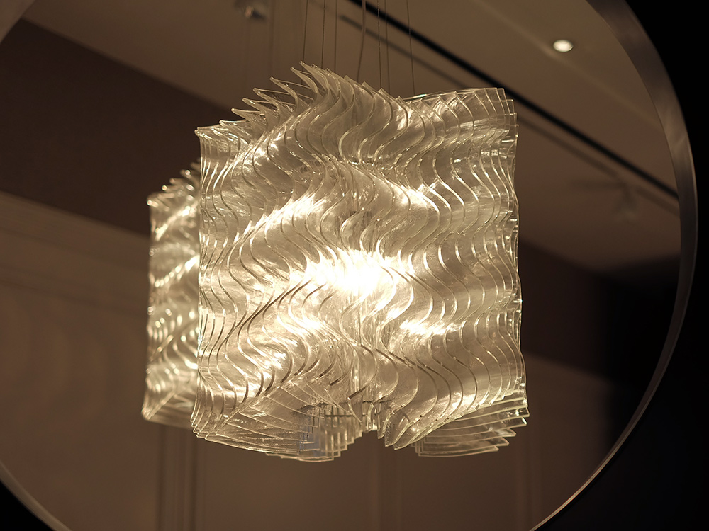 Plisse Cloud karya Maurizio Galante