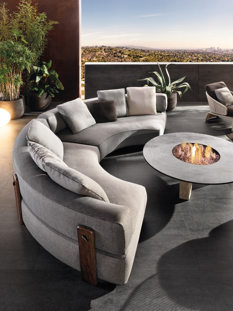 Florida Outdoor dari Minotti, Moie