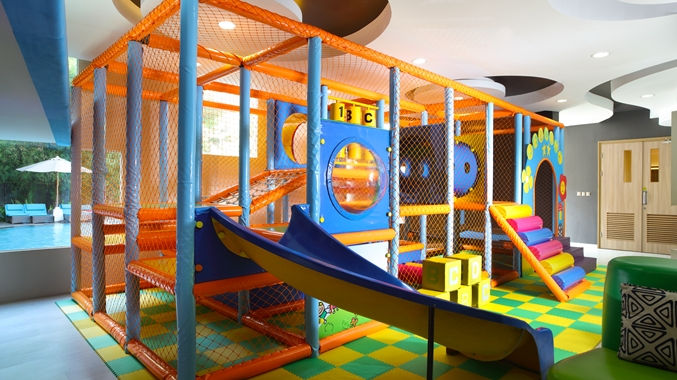 tempat bermain anak di doubletree by hilton