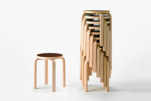 MUJI x Artek Melansir Koleksi Ikonis Stool E60