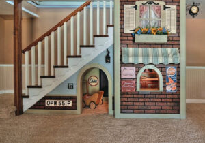 Cerdas! 9 Desain Lemari Bawah Tangga Ini Sangat Efisien