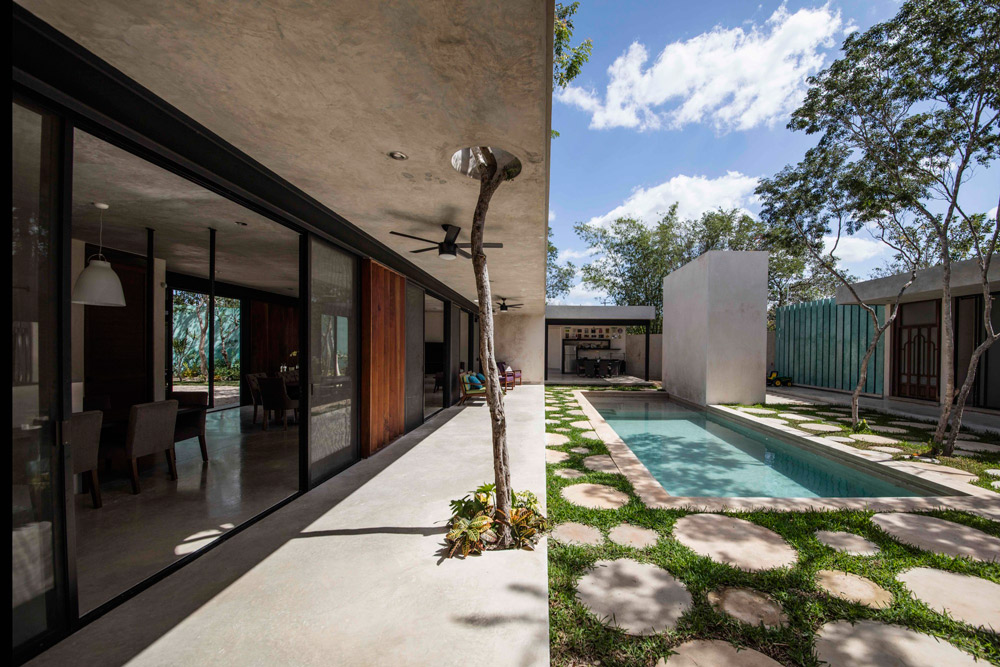 5 Tips Merancang Rumah Tropis