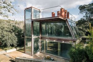 Sudut Damai di Rumah Kaca