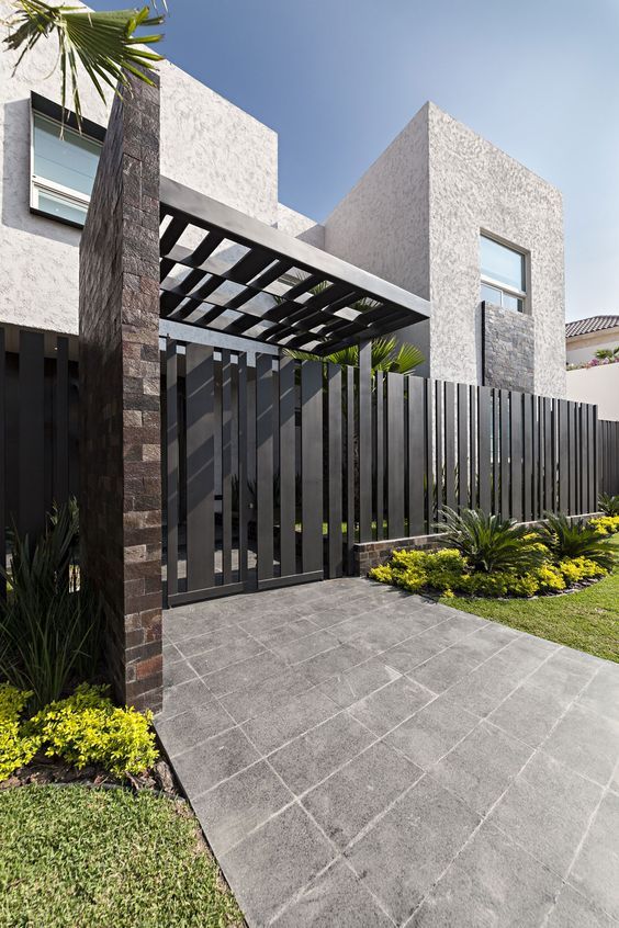 pagar rumah minimalis warna hitam