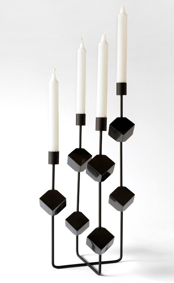 Cantik! 6 Tempat Lilin untuk Hiasan Natal & Tahun Baru