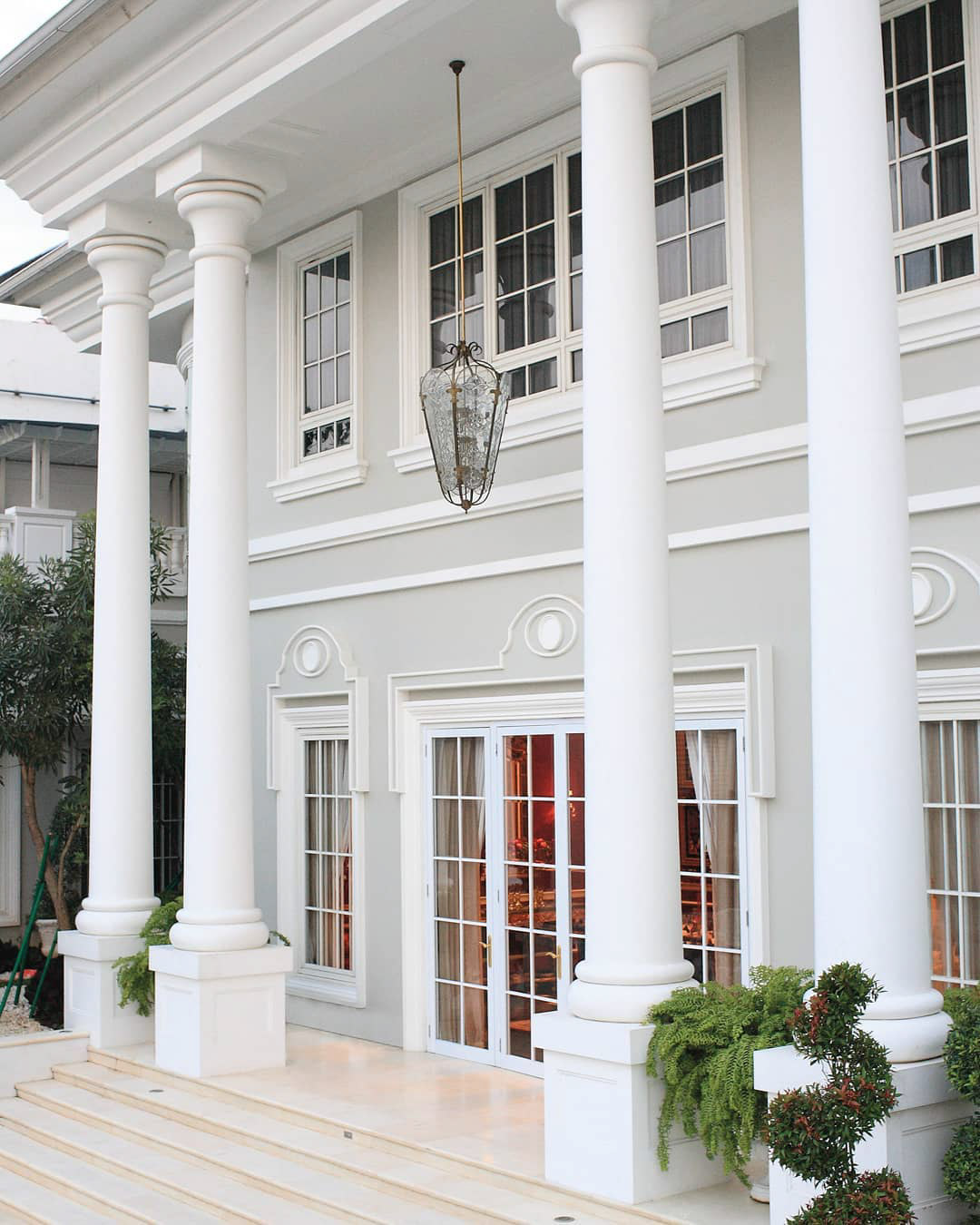 Kenali 9 Ciri Khas Desain Rumah Mewah Masa Kini