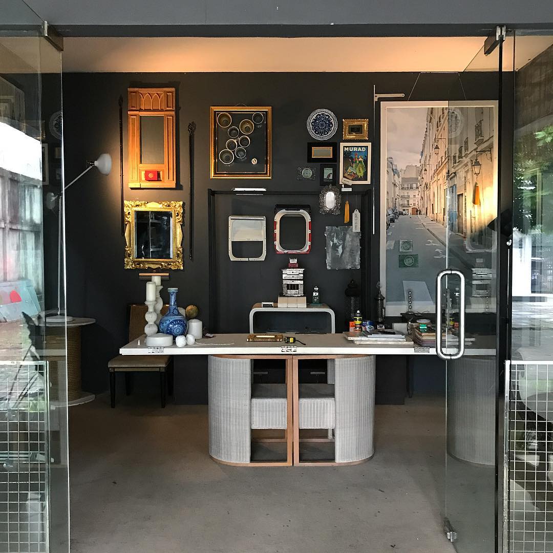 Desainer Phillips Jusuf Rancang Furnitur dari Pesawat