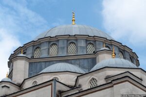 Ini Masjid Terbesar di Tokyo Tempat Syahrini Menikah