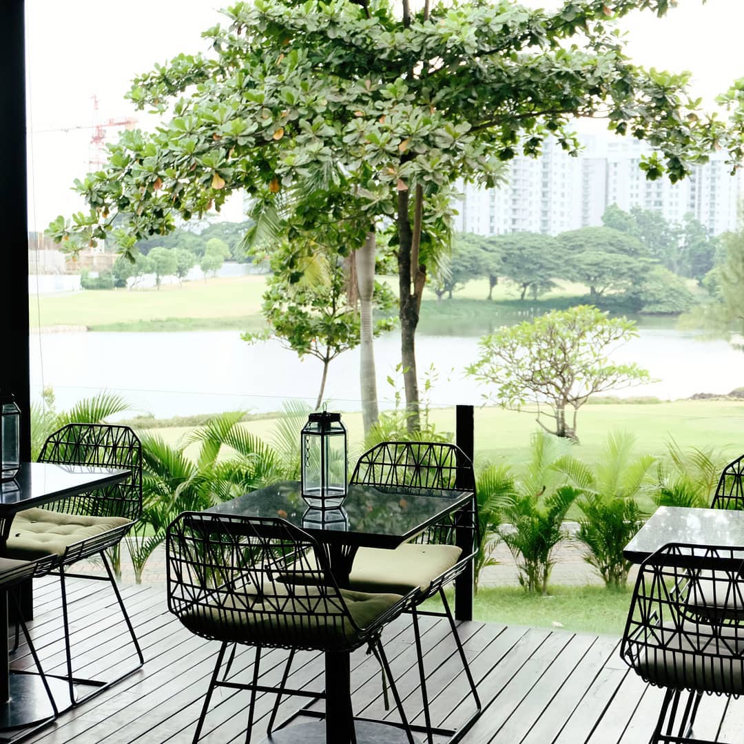 Pemandangan yang dapat dinikmati di Red Back Specialty Coffee / Red Back Specialty Coffee