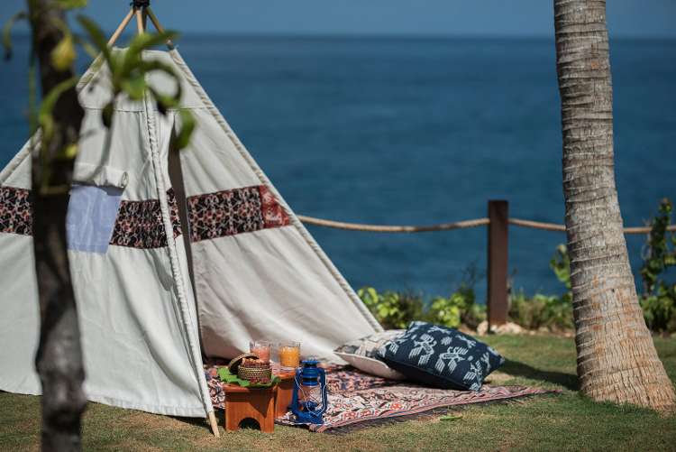 Berlibur dan Mengenal Budaya Sumba di Lelewatu Resort