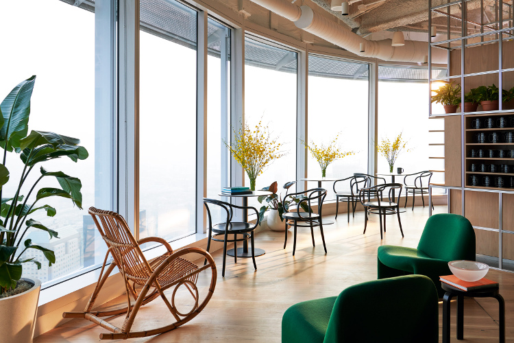 Warna Ceria di Headquarters WeWork San Francisco