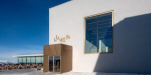 Mengunjungi Museum di Tengah Gunung, Lumen Museum