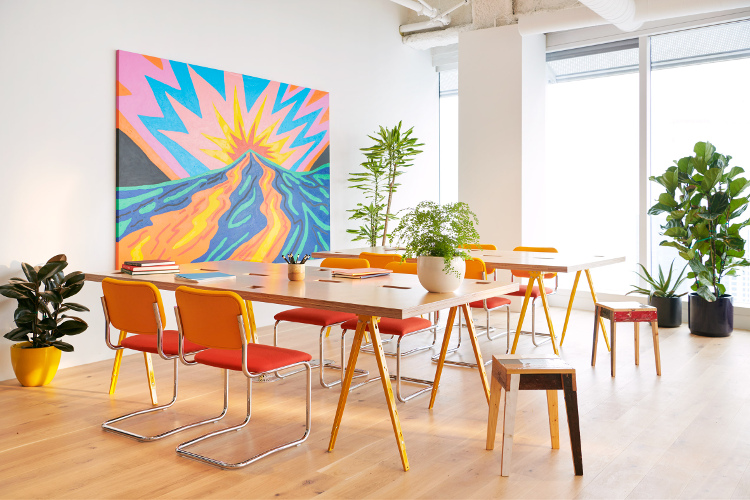 Warna Ceria di Headquarters WeWork San Francisco