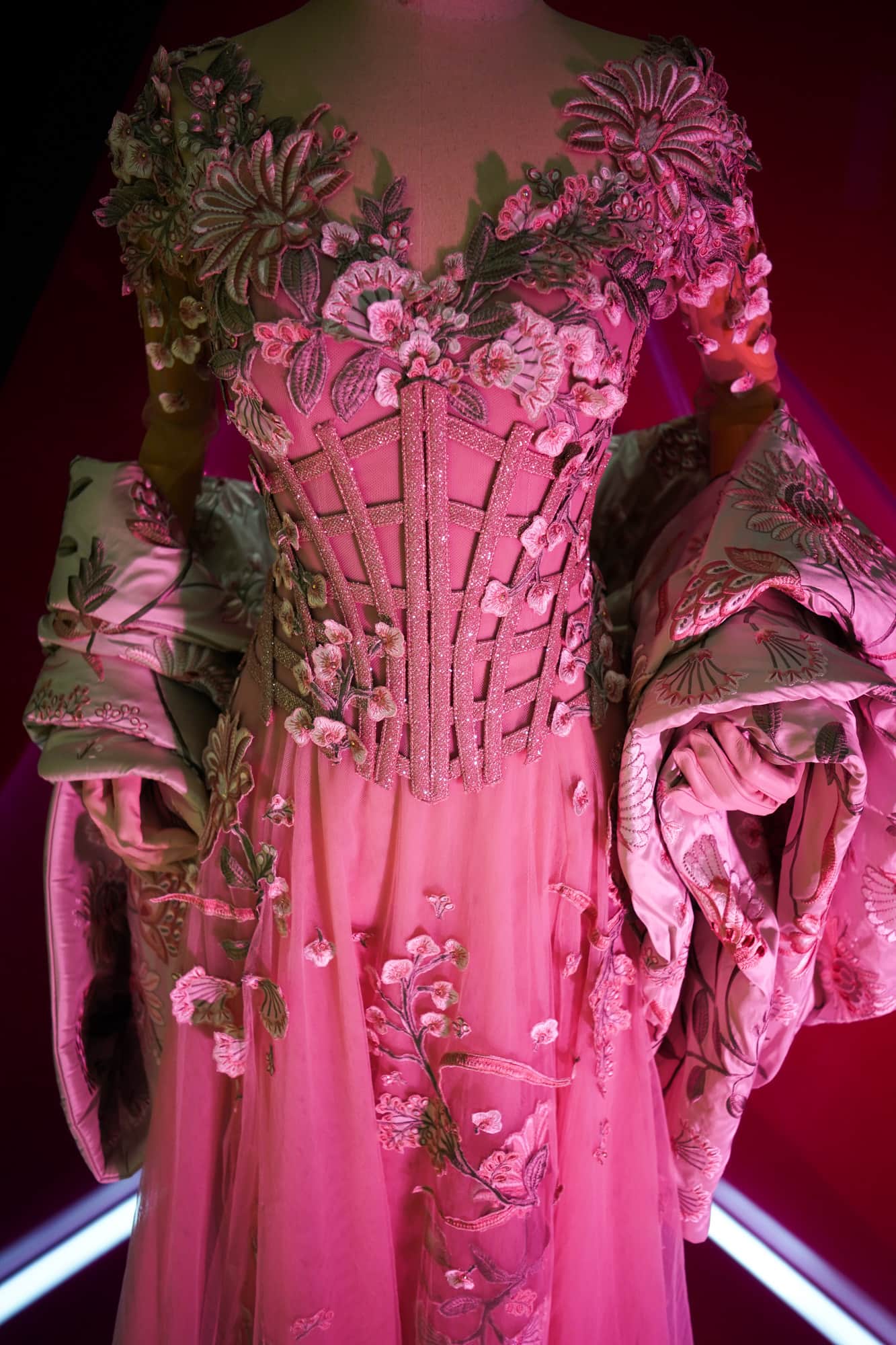 Interni Asia Divine Touch, 25 Years of Weaving Luxury