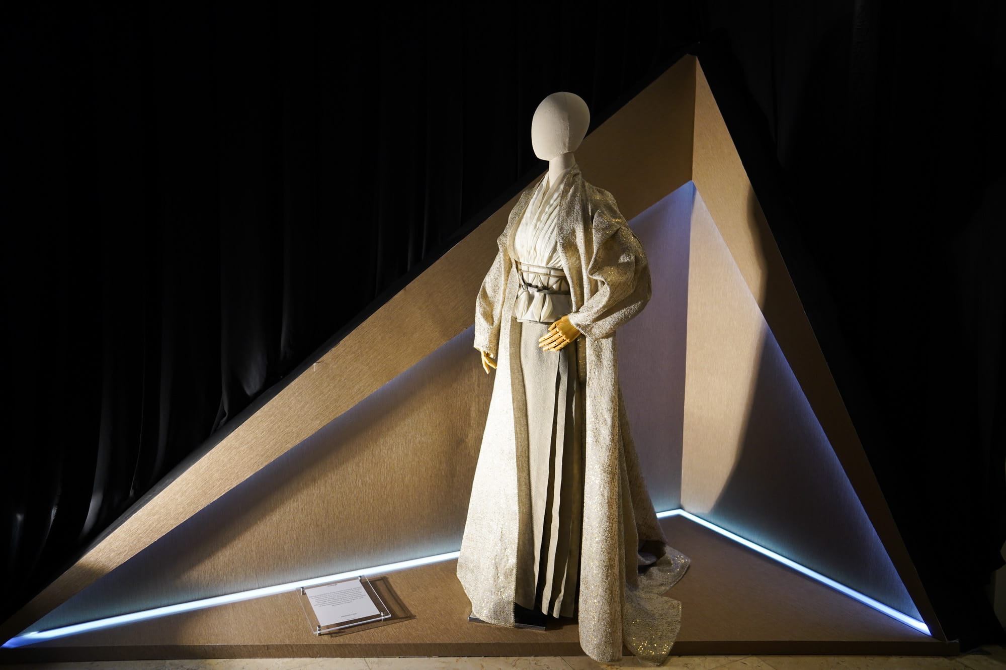 Interni Asia Divine Touch, 25 Years of Weaving Luxury