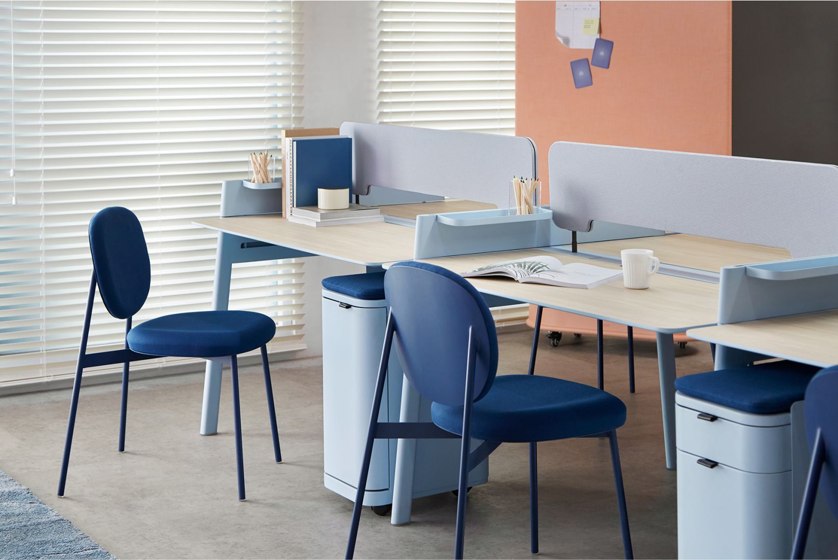 Furnitur Kontemporer yang Unik Namun Penuh Fungsi