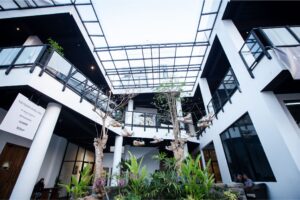 Tiga Galeri Dalam Satu Lokasi, Srisasanti Syndicate