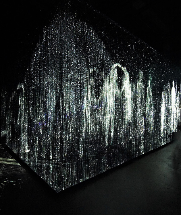 Resonansi Hubungan Manusia dan Cahaya karya Maja Petric