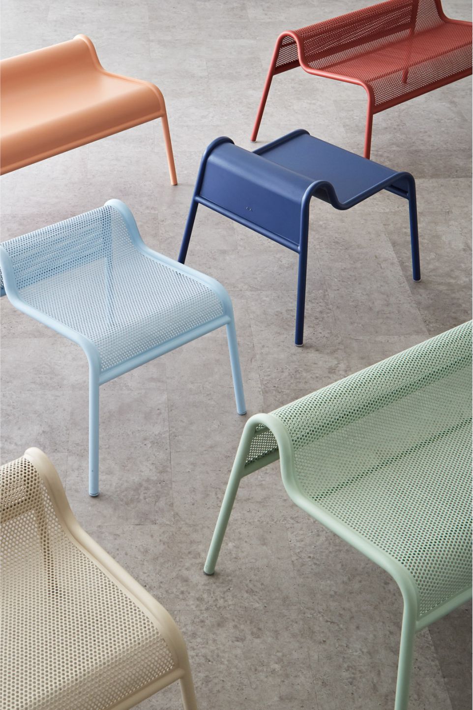 Furnitur Kontemporer yang Unik Namun Penuh Fungsi