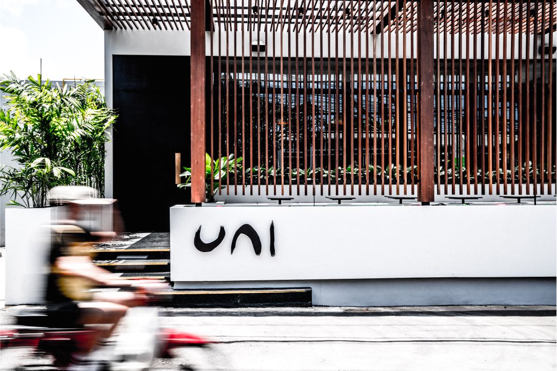 Casual Fine Diner Berparas Kontemporer di Berawa, Bali