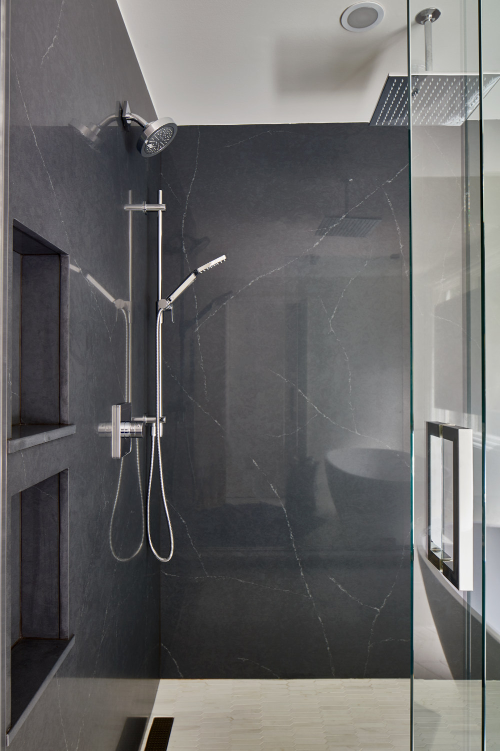 Silestone Bathroom Cladding - Charcoal Soapstone