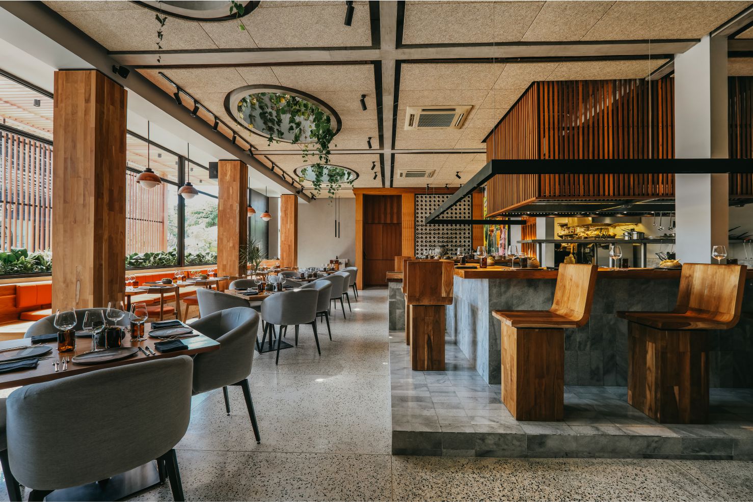 Santap Eksklusif nan Kontemporer di Uni Restaurant Bali