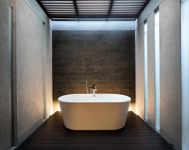 Rumah ini Cocok untuk Kolektor Mobil dan Pecinta Musik