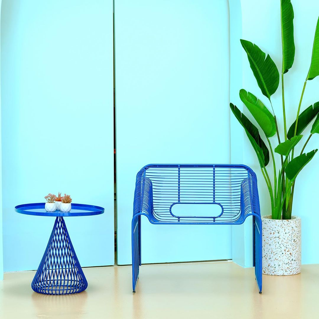 Cono table dan Hot Seat dari Bend Goods