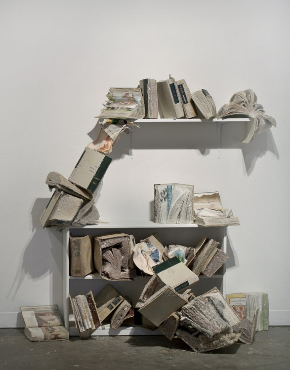 Alexis Arnold Mengubah Buku Menjadi Batuan