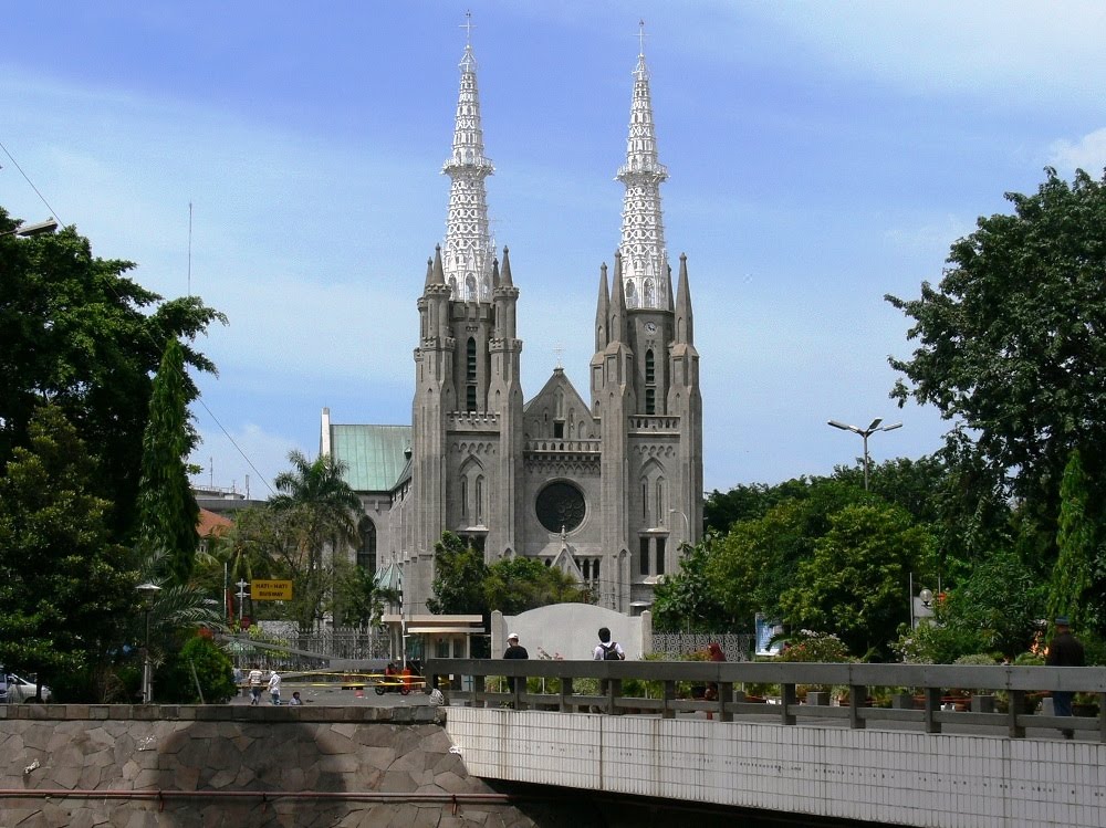 Wisata Religi di 5 Gereja Indonesia Tertua