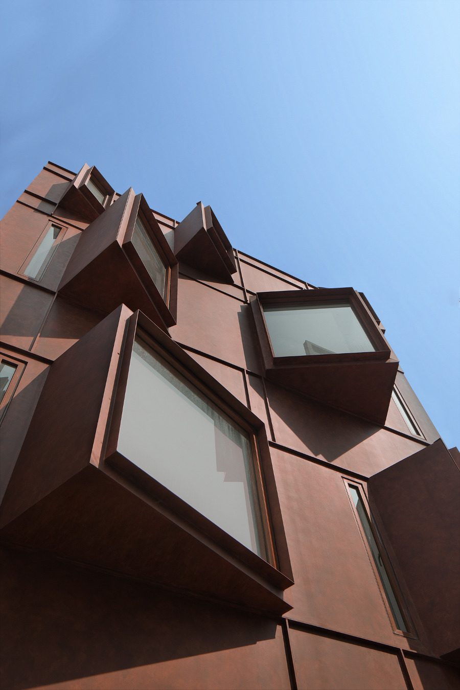 Protruded window pada fasad