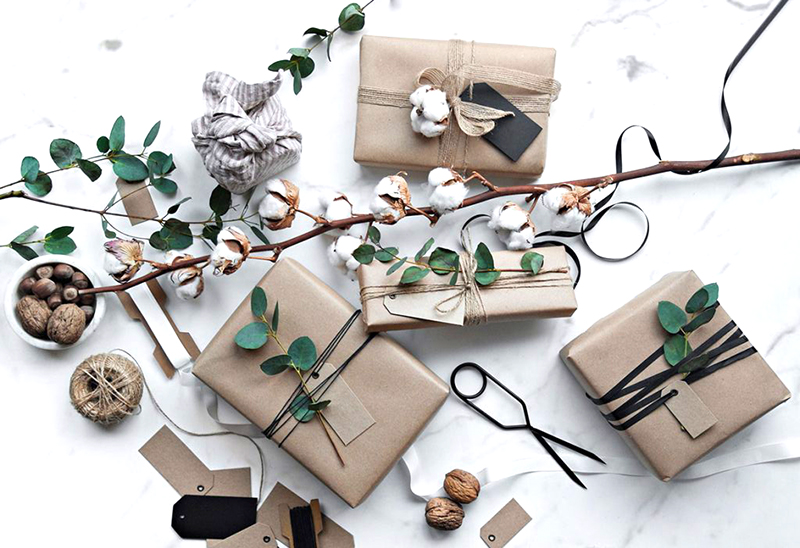 Meriahkan Hari Natal dengan 6 Bingkisan Spesial Ini