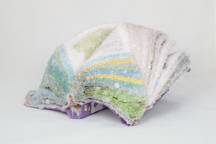 Alexis Arnold Mengubah Buku Menjadi Batuan