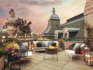 Sensasi Kehidupan Bangsawan Inggris di Hotel Cafe Royal