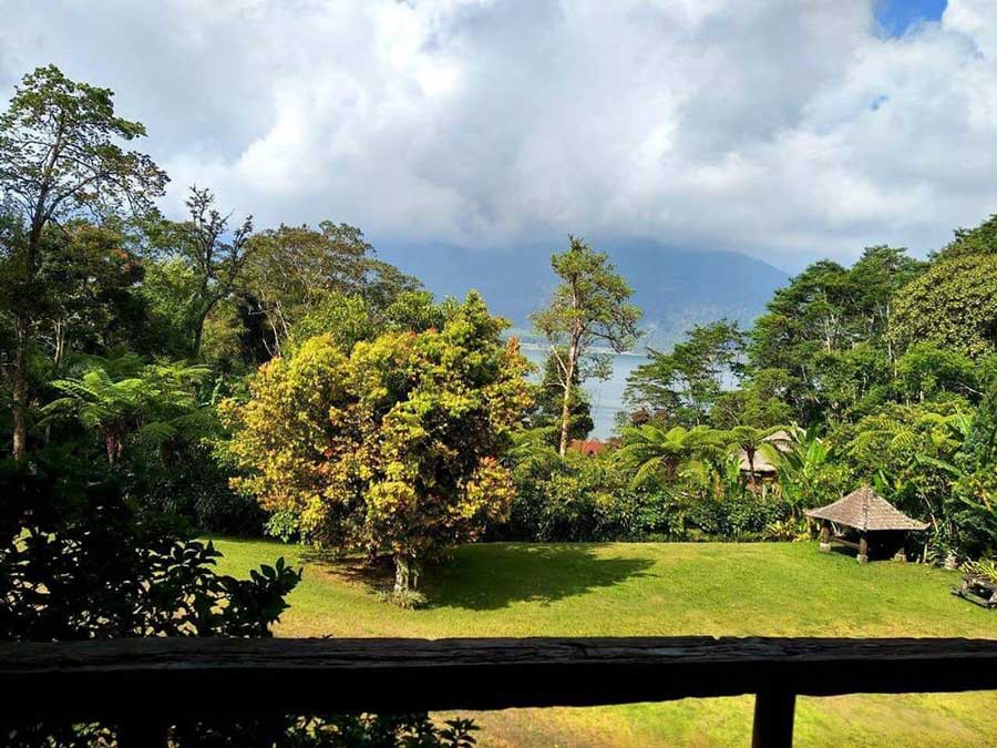 Suasana dan View di Taman Rekreasi Bedugul