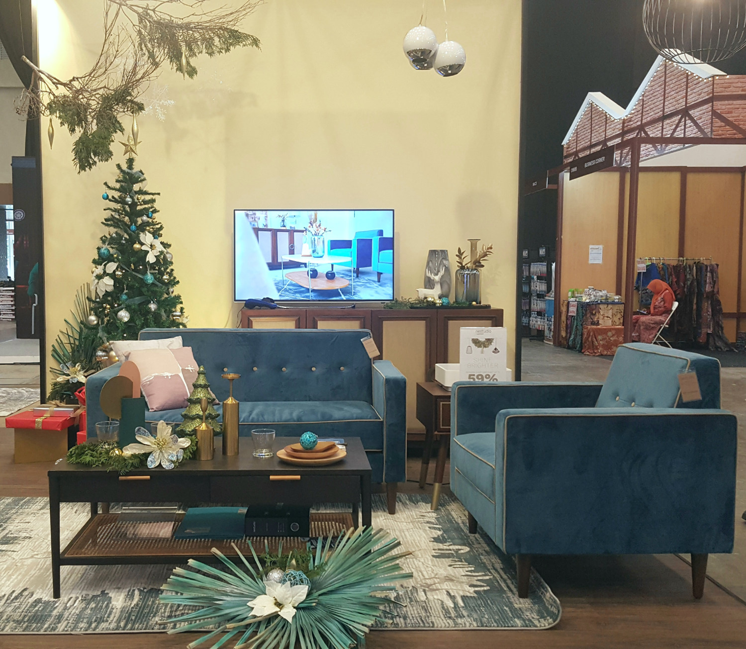 Rumah Terasa Hangat di Akhir Tahun dengan Furnitur Ini