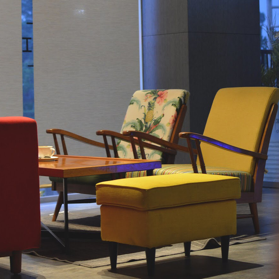 Armchair / Jakarta Vintage