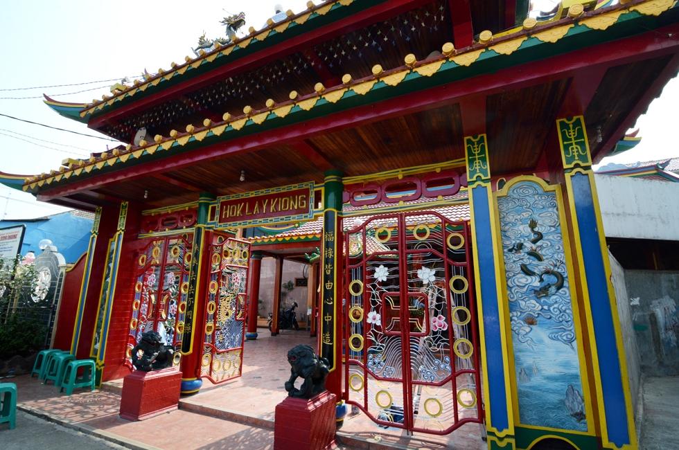 Kelenteng Hok Lay Kiong