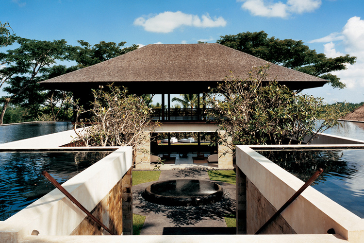 10 Resort Eksklusif Untuk Honeymoon Romantis di Bali