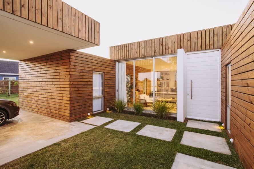 Rumah Minimalis di La Tahona