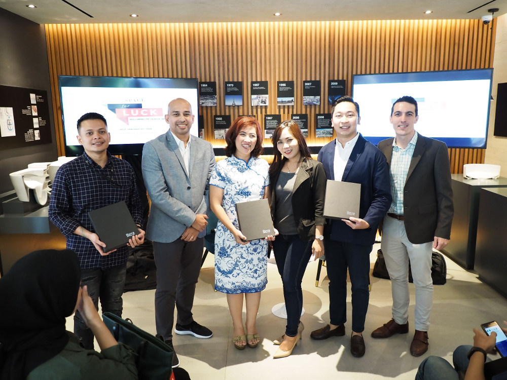 Para moderator, pembicara, dan tim Roca Indonesia