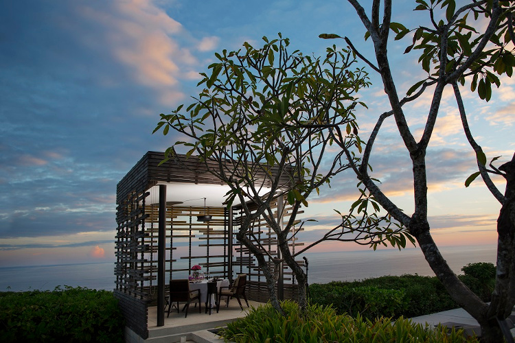 5 Resto Eksklusif untuk Dinner Romantis di Bali