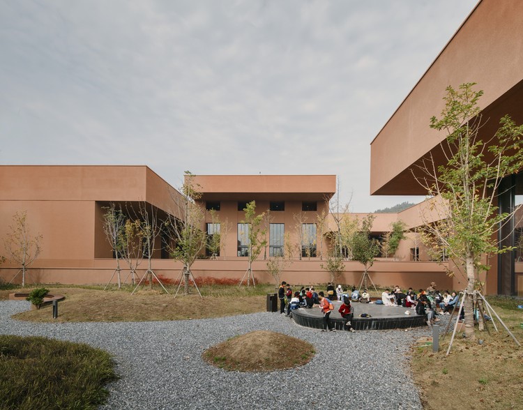 Museum di Tiongkok ini Menyatu dengan Alam