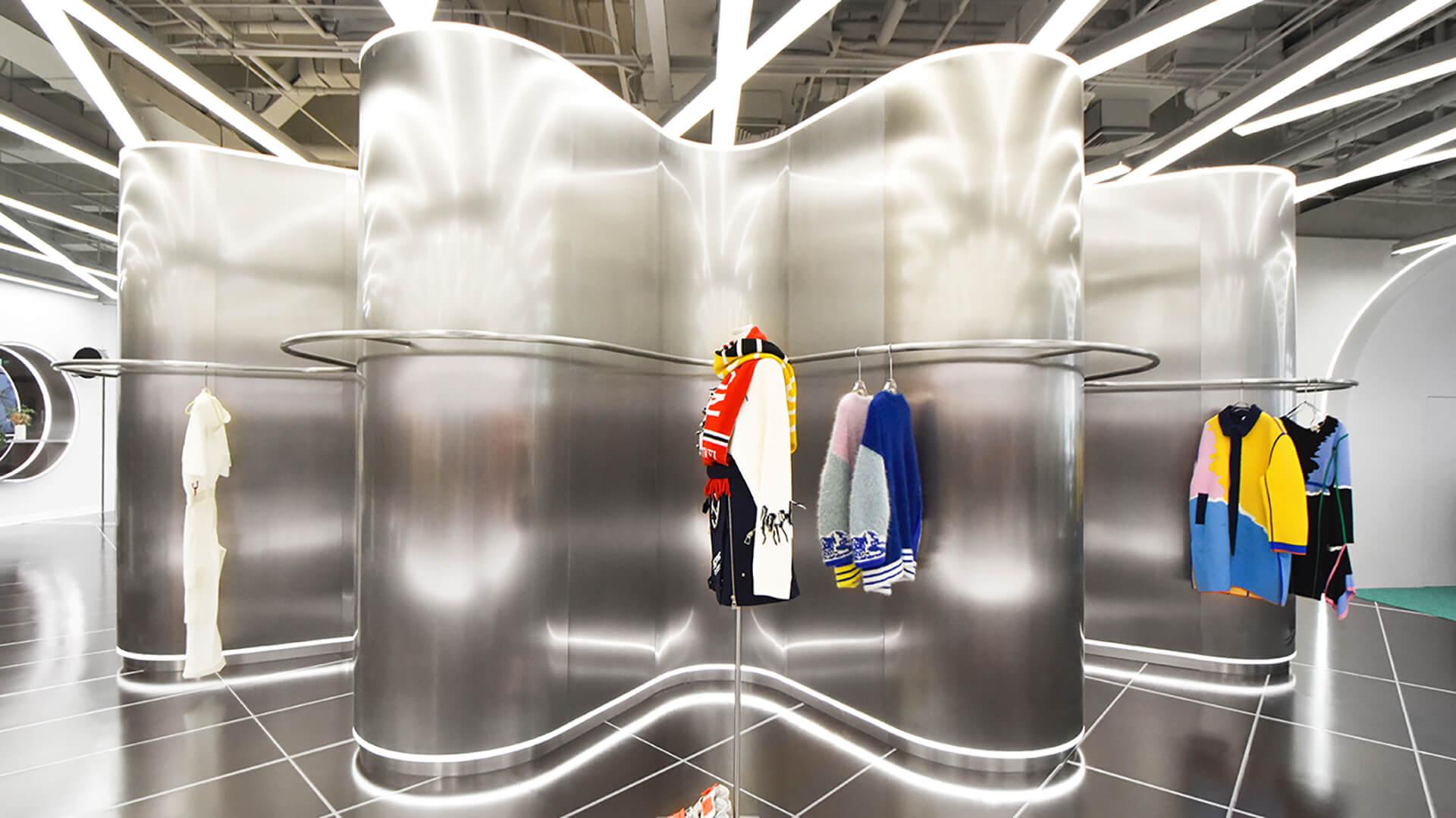 Meeting Place Berisi Retail Store? Simak Di Sini!