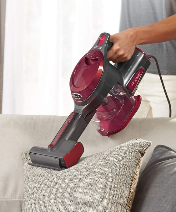 Peralatan pembersih dirawat secara berkala / Vacuumseller