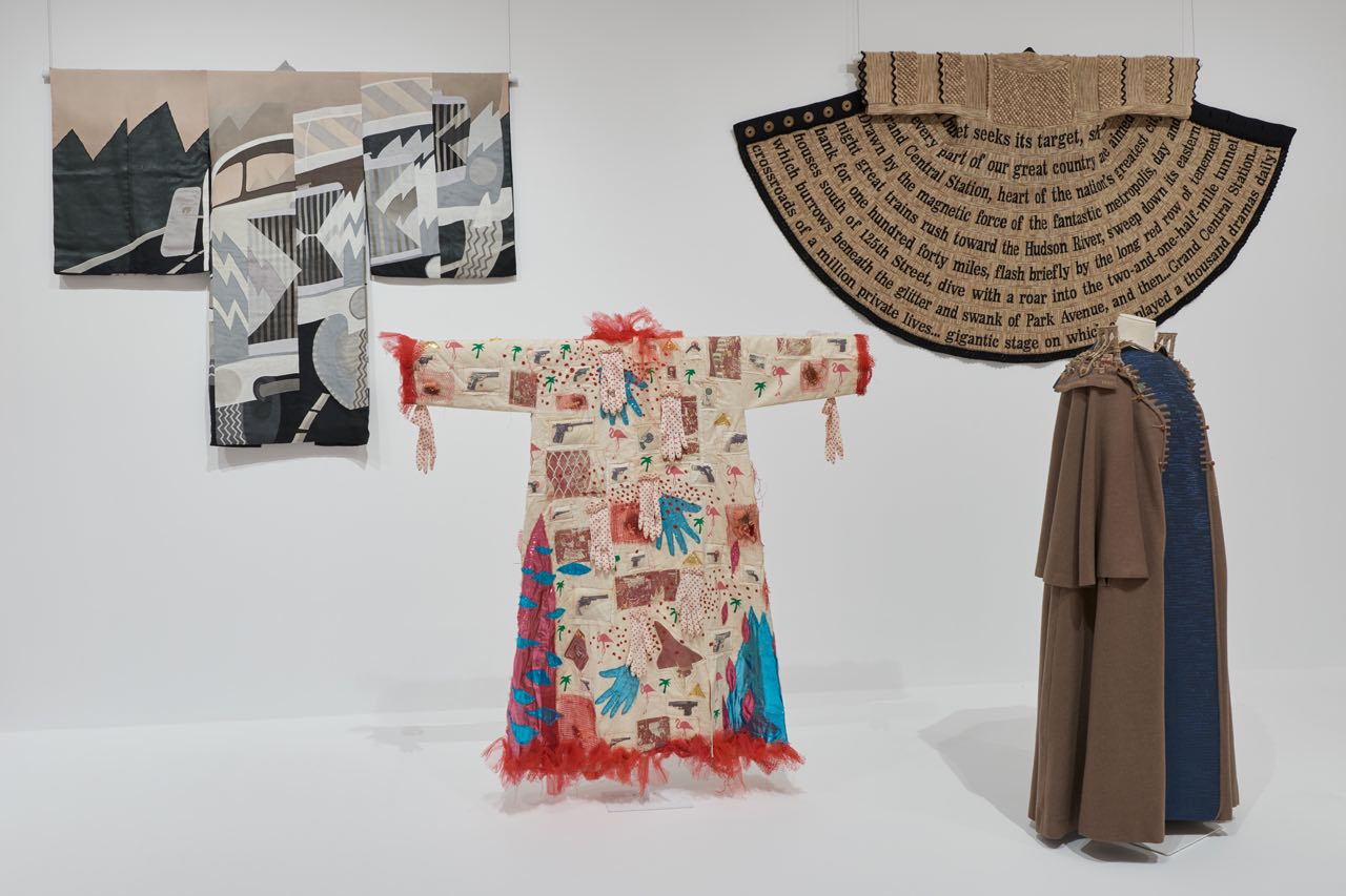 Pameran ini Tampilkan Sejarah Amerika Melalui Pakaian